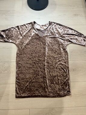 Ellison Bronze Velvet Dress Women’s Size Large V-neck 3/4 Sleeve Mini Sparkle